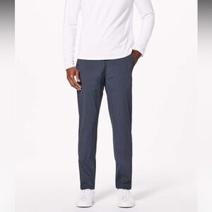 Lululemon Great Wall Pant *32"
Color/ Melanite/ Size M / Men Pants